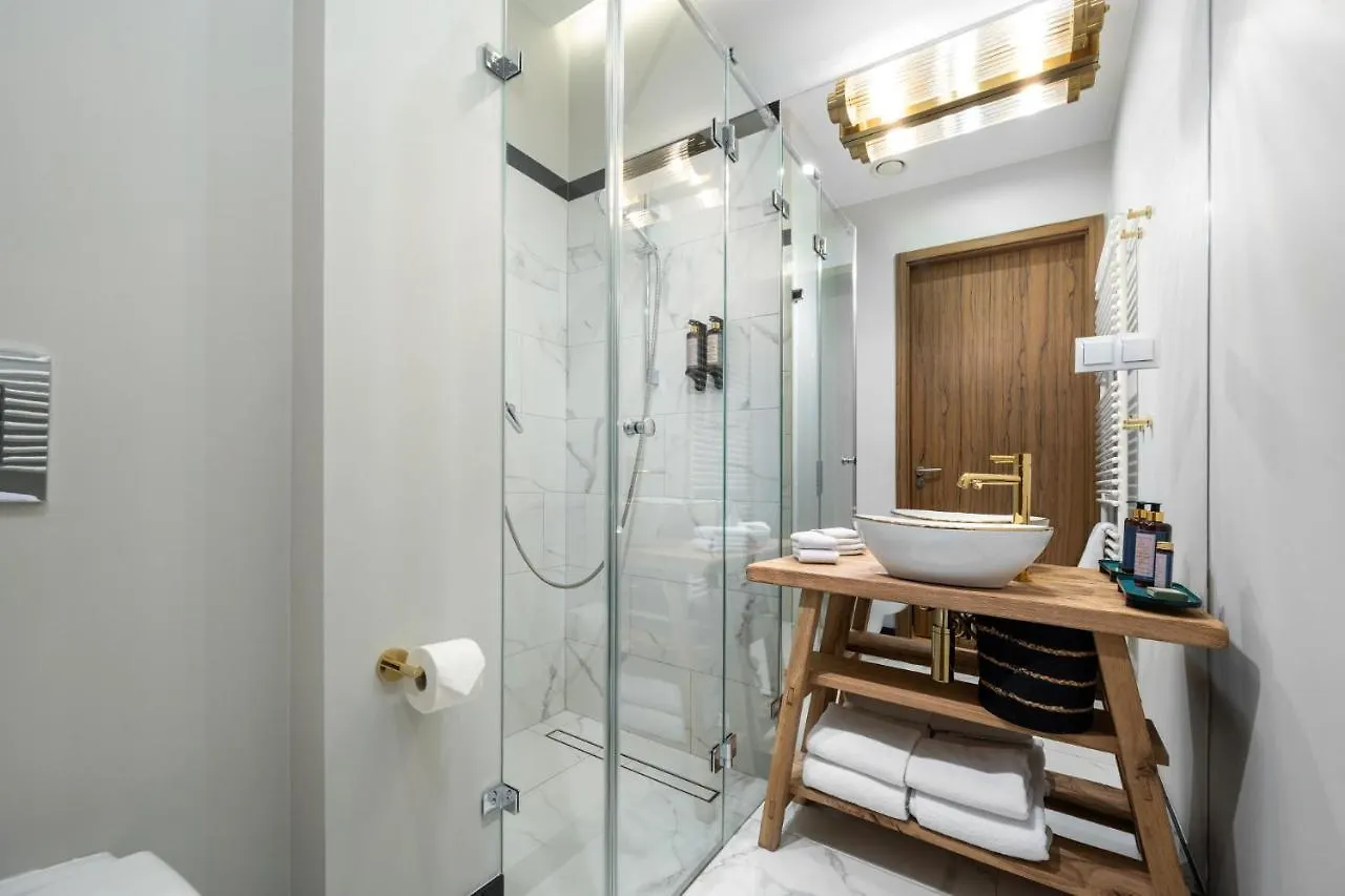 Sava Boutique Hotel Varsó 0*,